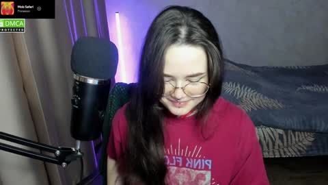 Red online show from 12-21-24, 05:18