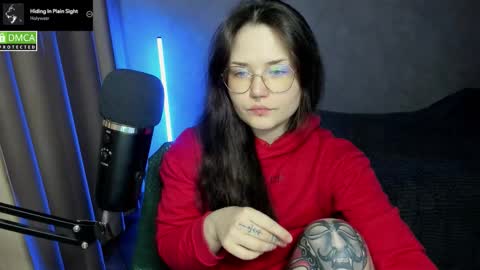 Red online show from 09-11-25, 07:14