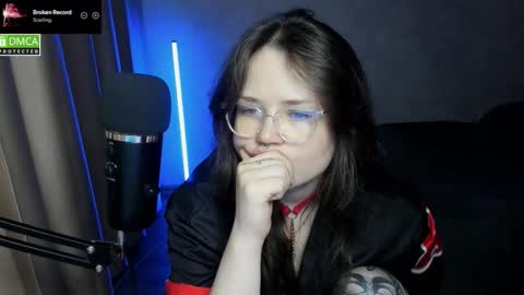 Red online show from 09-27-25, 06:46