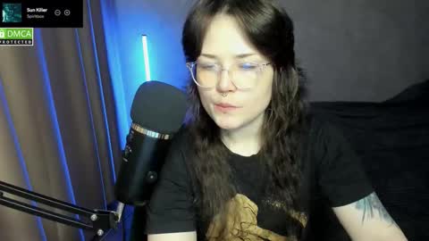 Red online show from 10-11-25, 06:28