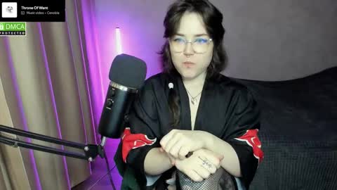 Red online show from 10-13-25, 06:19