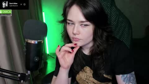 Red online show from 03-30-26, 08:43