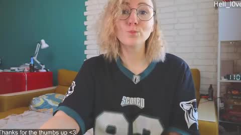 Snapshot of hell_l0ve chatting on 04-25-26, 04:04 Anastasiia online show from 04-25-26, 04:04