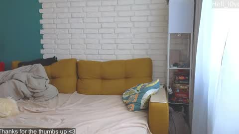 Snapshot of hell_l0ve chatting on 04-27-26, 07:17 Anastasiia online show from 04-27-26, 07:17