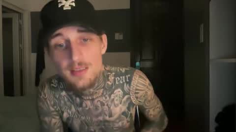 Snapshot of hellacozy chatting on 10-24-25, 07:43 hellacozy online show from 10-24-25, 07:43