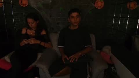 Snapshot of hellanddante_ chatting on 10-30-25, 02:46 H E L L AND D A N T E online show from 10-30-25, 02:46