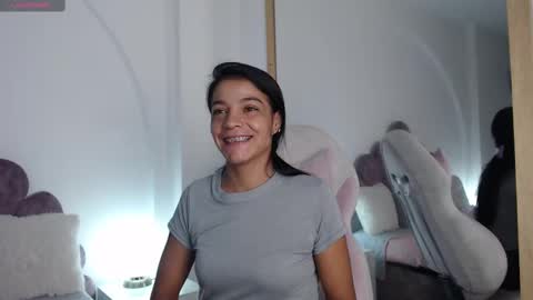 Snapshot of hellen__4master chatting on 02-09-25, 11:14 Hellen online show from 02-09-25, 11:14