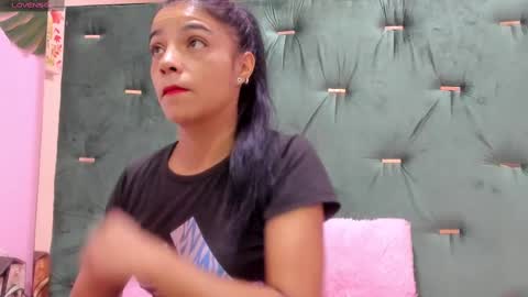 Snapshot of hellen__4master chatting on 02-12-25, 10:56 Hellen online show from 02-12-25, 10:56