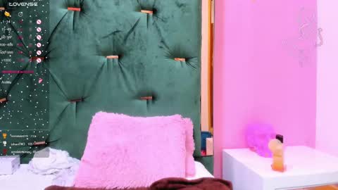 Snapshot of hellen__4master chatting on 02-23-25, 04:57 Hellen online show from 02-23-25, 04:57