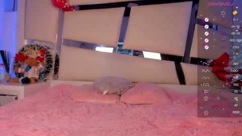 hellen__smith_ online show from 12-20-25, 01:23