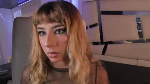 Snapshot of hellen__smith_ chatting on 07-20-26, 08:33 hellen__smith_ online show from 07-20-26, 08:33