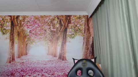 Snapshot of hellen_garcia chatting on 01-22-25, 07:45 Hellen online show from 01-22-25, 07:45