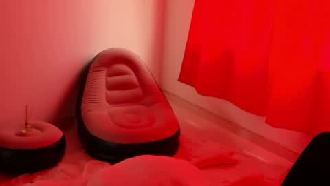 Snapshot of hellen_garcia chatting on 02-12-25, 05:58 Hellen online show from 02-12-25, 05:58