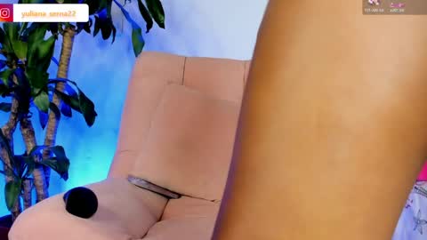 Snapshot of hellen_hylls chatting on 05-14-26, 08:37 Hellen online show from 05-14-26, 08:37