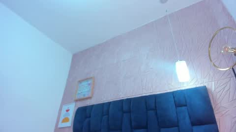 hellen     online show from 02-11-25, 10:50