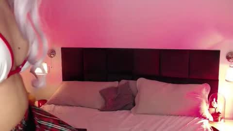 Snapshot of hellenroyy chatting on 02-02-26, 07:18 hellenroyy online show from 02-02-26, 07:18