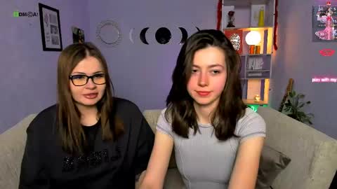 Helli online show from 04-22-26, 07:26