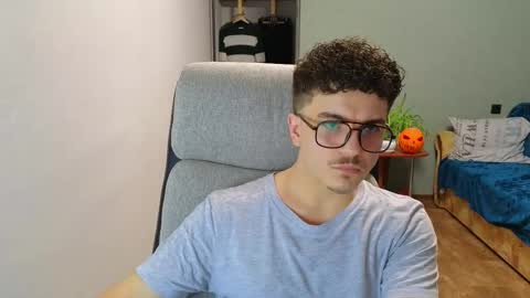 Remy online show from 11-26-25, 02:18