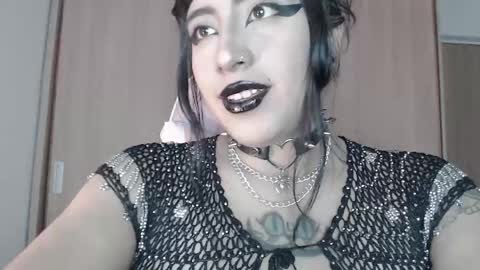 Snapshot of hello_demonkitty chatting on 09-10-25, 05:46 SIMONA  online show from 09-10-25, 05:46