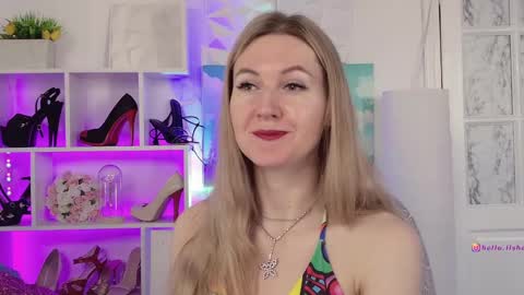 Alisia  Monday to Friday from 10 am to 4 pm GMT 2 online show from 01-09-25, 08:13