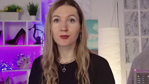 Alisia  Monday to Friday from 10 am to 4 pm GMT 2 online show from 01-24-25, 09:06