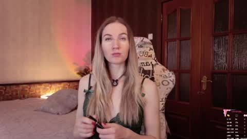 Snapshot of hello_lisha chatting on 06-04-26, 08:20 Alisia Monday to Friday from 10 am to 4 pm GMT 2 online show from 06-04-26, 08:20