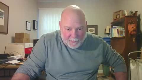 Snapshot of helloforfun111 chatting on 02-19-26, 02:02 helloforfun111 online show from 02-19-26, 02:02