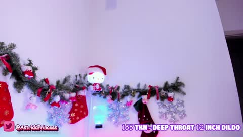 helloiamastrid online show from 12-27-24, 07:46