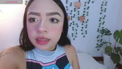 hellokitty_valery1 online show from 04-12-26, 10:59