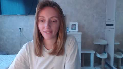 Snapshot of hellokittykaty chatting on 02-16-26, 06:09 Victory online show from 02-16-26, 06:09