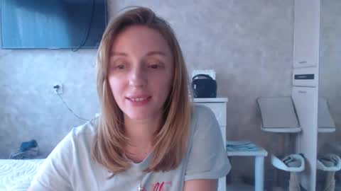 Snapshot of hellokittykaty chatting on 03-05-26, 06:31 Victory online show from 03-05-26, 06:31