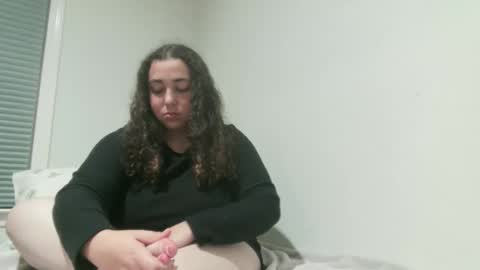 Snapshot of hellooli chatting on 12-23-25, 05:16 hellooli online show from 12-23-25, 05:16