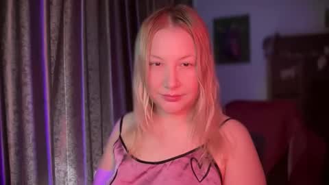 Snapshot of hellyriddle chatting on 04-03-26, 08:01 DeleteyourSadness online show from 04-03-26, 08:01