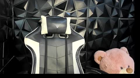 heluehorny13 online show from 11-29-25, 05:43