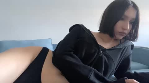 Eva online show from 09-25-25, 09:46