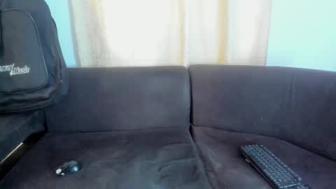 henrik_senn online show from 10-02-25, 06:15