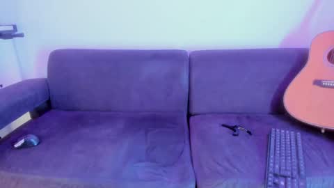 henrik_senn online show from 11-23-25, 01:05