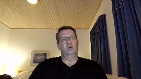 henrikrp1971 online show from 12-09-24, 11:03