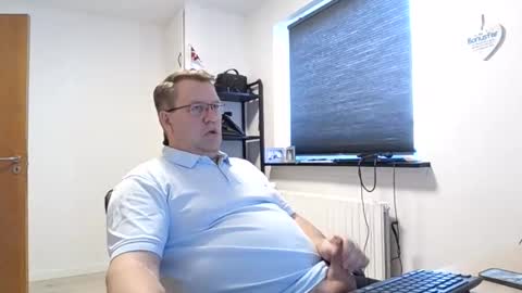 henrikrp1971 online show from 03-07-25, 11:51