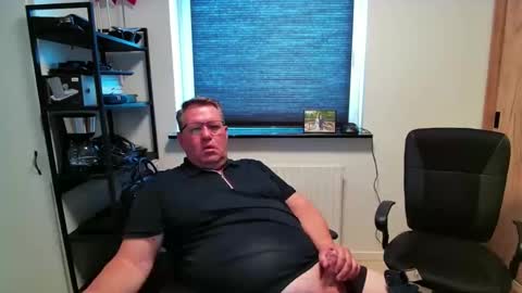 Snapshot of henrikrp1971 chatting on 06-01-26, 02:19 henrikrp1971 online show from 06-01-26, 02:19