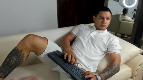 henrydouglas online show from 04-03-26, 05:33