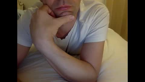 Snapshot of henryhipster chatting on 12-17-25, 07:14 Henryhipster sub spank useme new Europe Twink kiss first fit kinky naughty online show from 12-17-25, 07:14