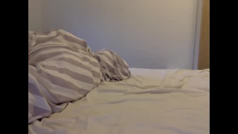 Snapshot of henryhipster chatting on 01-14-26, 08:53 Henryhipster sub spank useme new Europe Twink kiss first fit kinky naughty online show from 01-14-26, 08:53