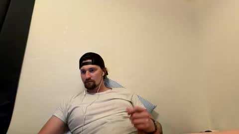 Snapshot of henryjackk chatting on 03-09-26, 06:39 HenryJackk online show from 03-09-26, 06:39