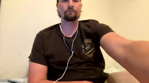 Snapshot of henryjackk chatting on 03-23-26, 12:14 HenryJackk online show from 03-23-26, 12:14