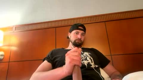 Snapshot of henryjackk chatting on 07-03-26, 03:46 HenryJackk online show from 07-03-26, 03:46