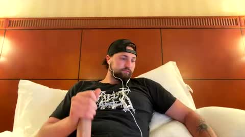 Snapshot of henryjackk chatting on 07-28-26, 01:54 HenryJackk online show from 07-28-26, 01:54