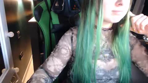 Hentaishiing online show from 11-11-25, 10:43