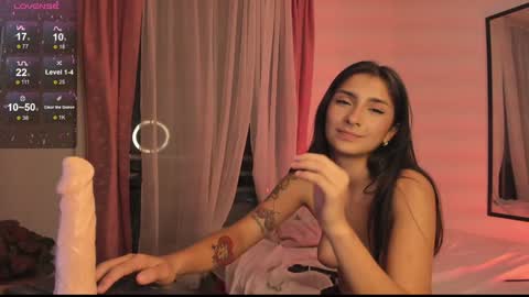 Snapshot of hera_069 chatting on 12-02-24, 12:30 Hello I am Valentina independent Colombian model I love sensuality and pleasure welcome online show from 12-02-24, 12:30