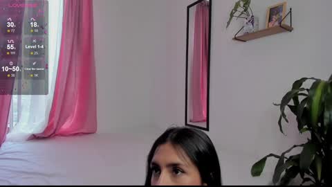 Snapshot of hera_069 chatting on 01-06-25, 09:22 Hello I am Valentina independent Colombian model I love sensuality and pleasure welcome online show from 01-06-25, 09:22